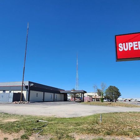 Super 7 Inn Midland Buitenkant foto